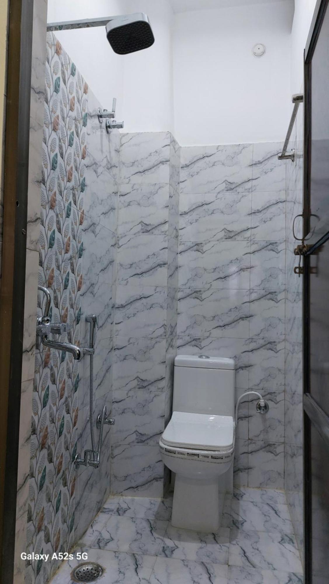 Narayani Paying Guest House Βαρανάσι Εξωτερικό φωτογραφία
