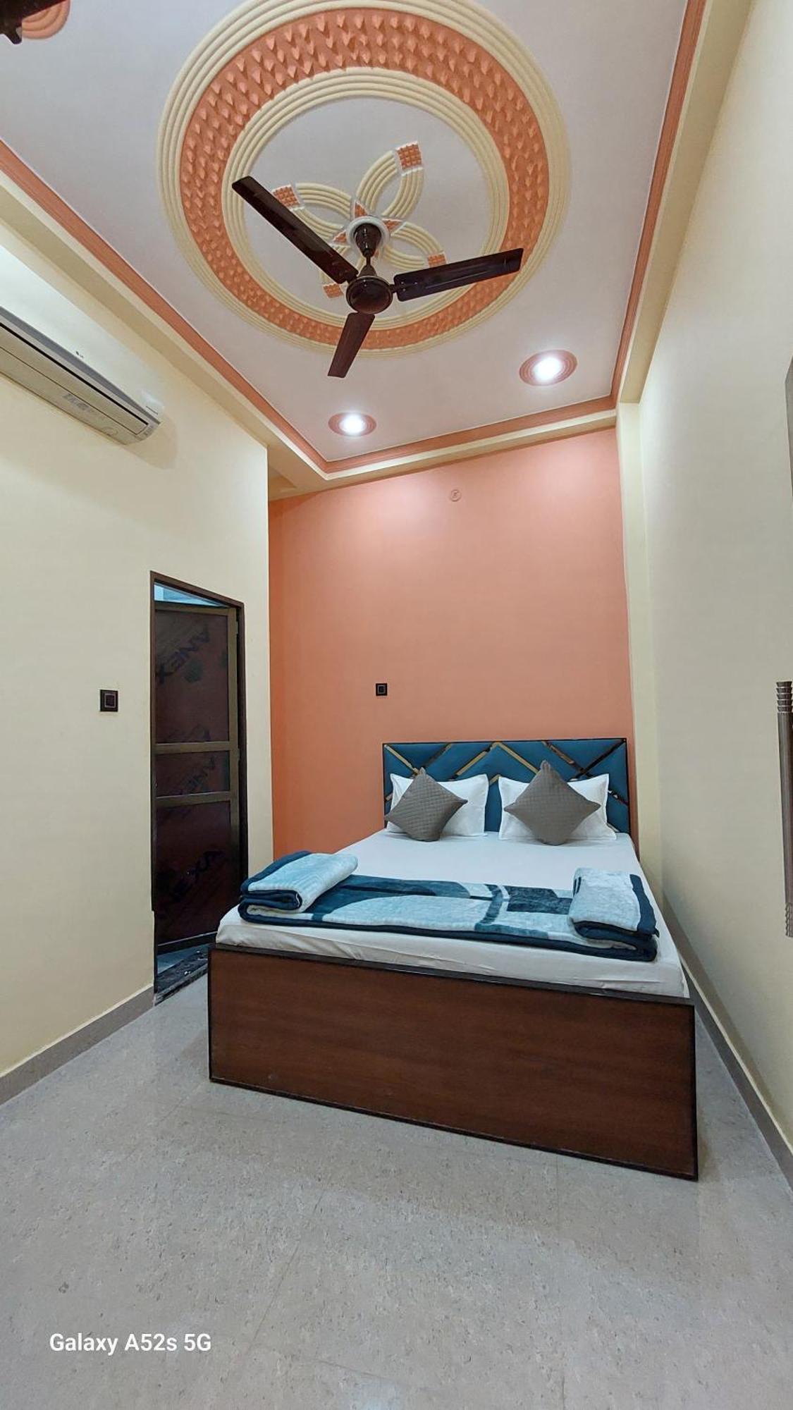 Narayani Paying Guest House Βαρανάσι Εξωτερικό φωτογραφία
