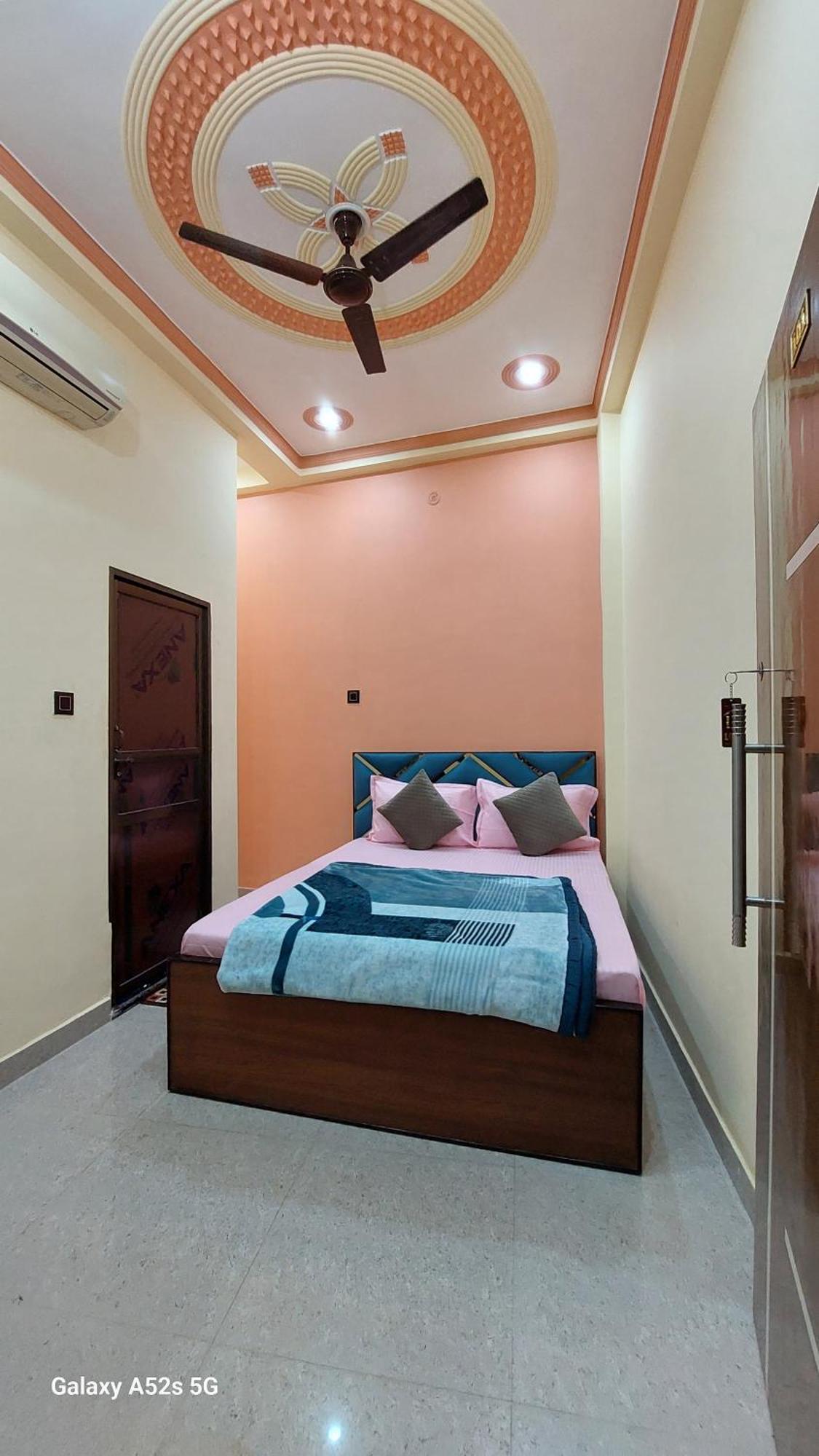 Narayani Paying Guest House Βαρανάσι Εξωτερικό φωτογραφία
